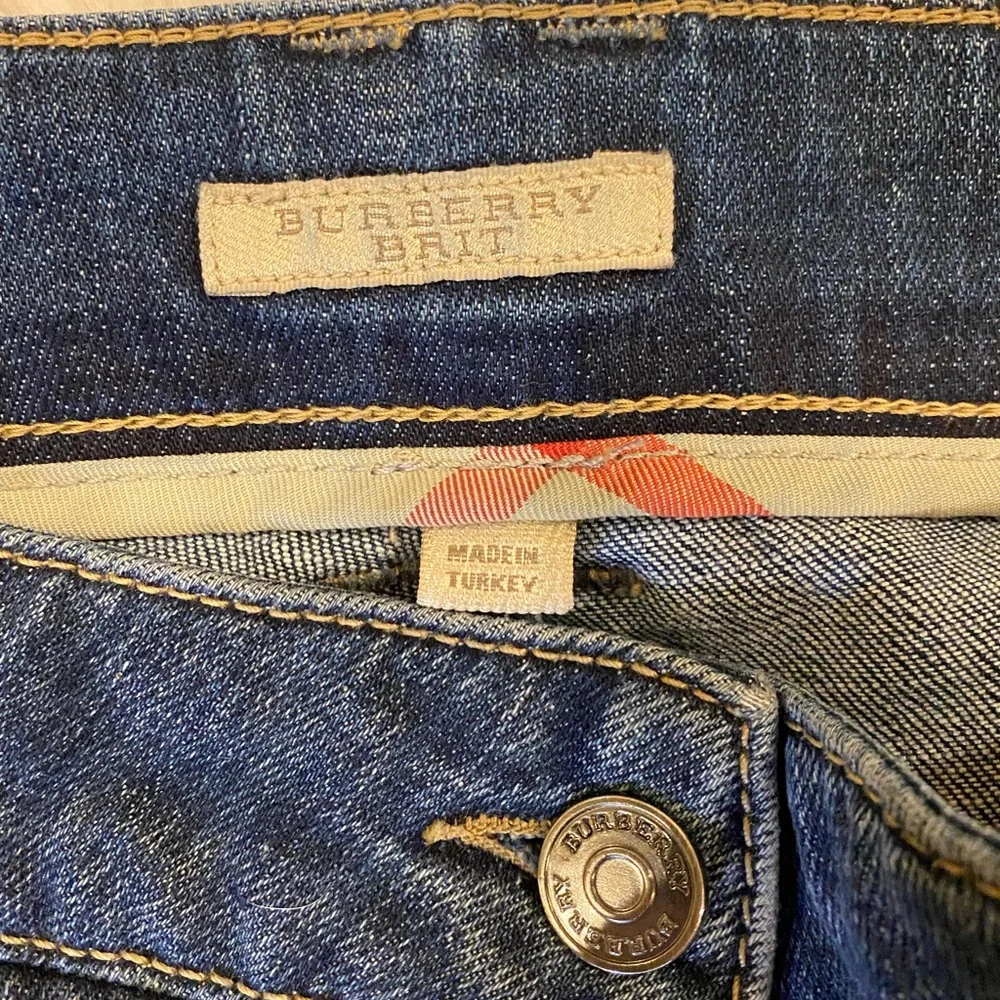 BURBERRY BRIT Kensington Skinny Leg Jeans - Picture 4 of 7